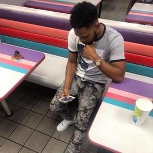 Meet your Posher, Shawn